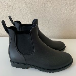 Rain boots